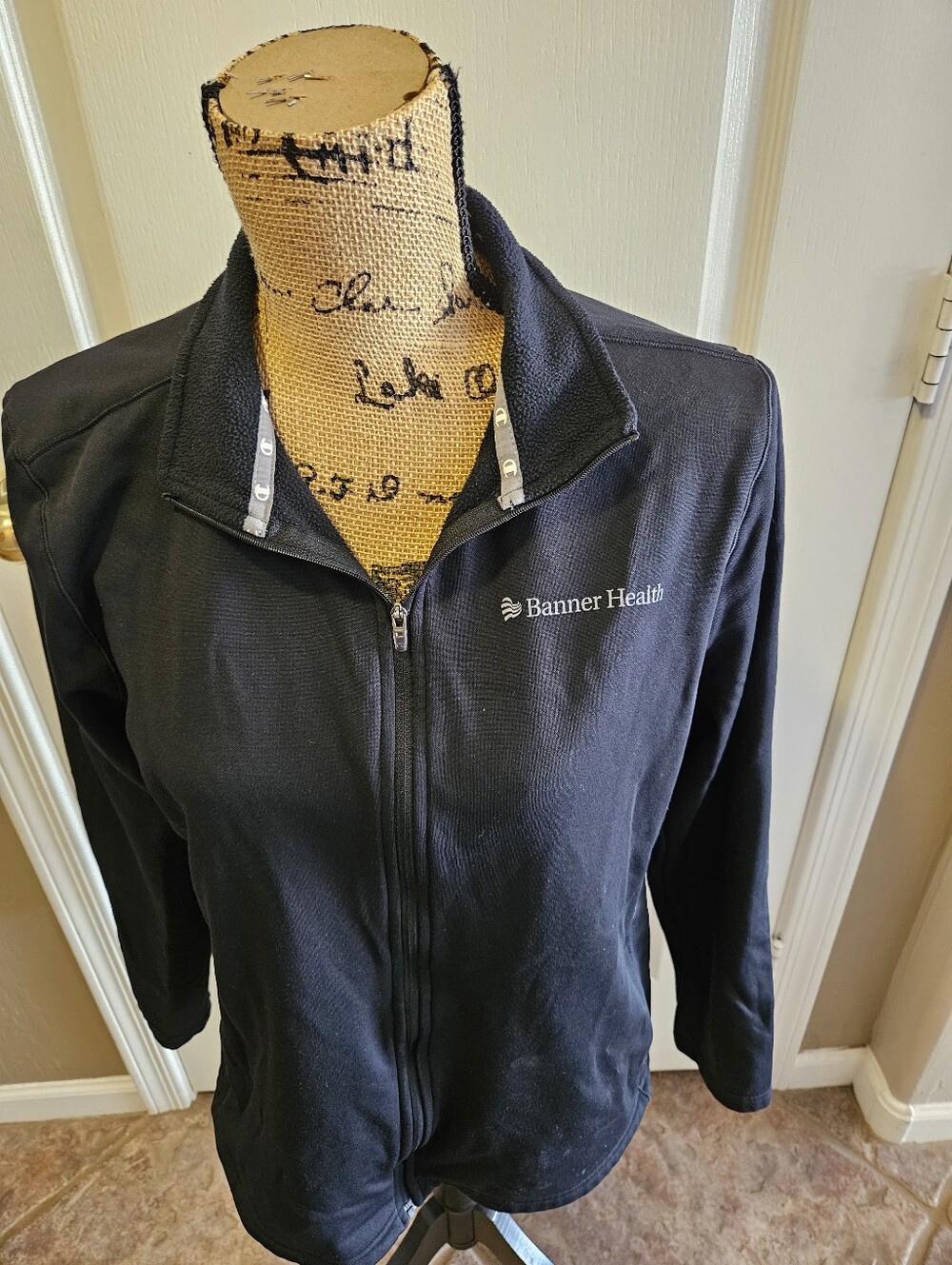 Like NEW☆ Banner Health Jacket By Champion, Size XL, NICE!